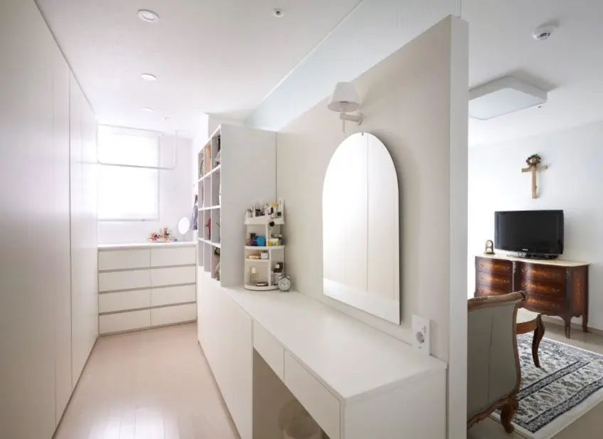 105㎡韓系風(fēng)，開(kāi)放式客餐廚空間，全屋打柜子布局，讓你一眼心動(dòng)