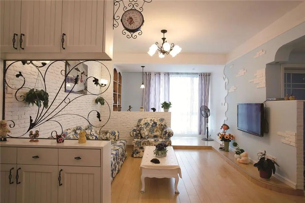 90后新婚夫妻的新房，清新文藝風(fēng)裝修，整體簡潔干凈，看著舒服