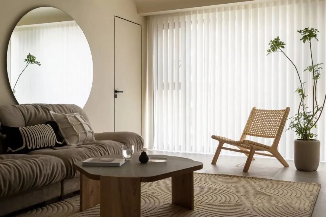 110㎡奶油原木，個性懸空電視墻設(shè)計，暖心治愈的原木空間！