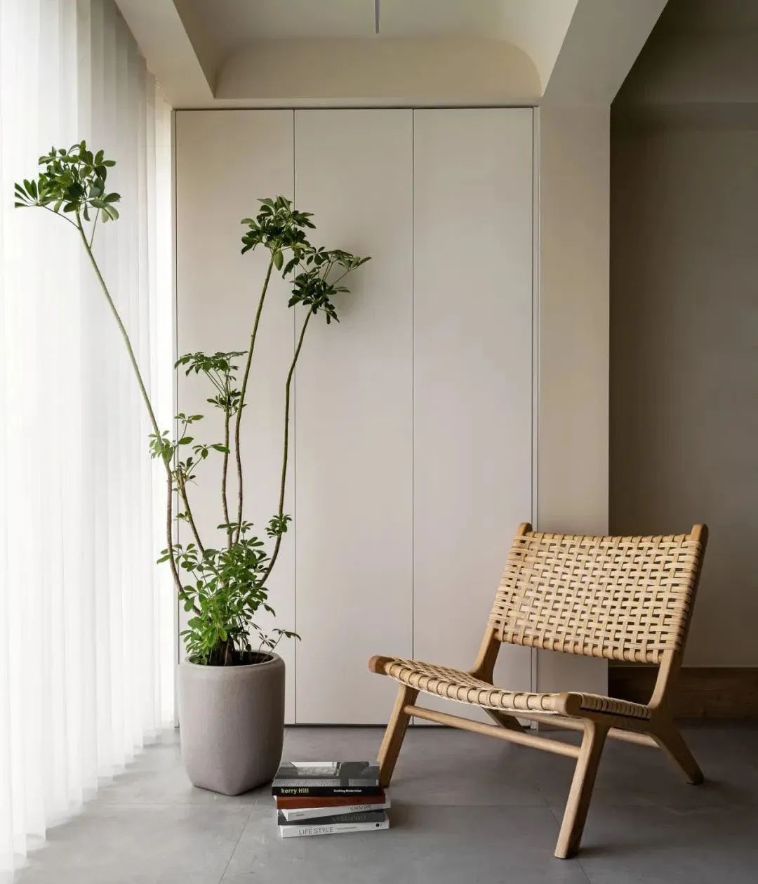 110㎡奶油原木，個性懸空電視墻設(shè)計，暖心治愈的原木空間！