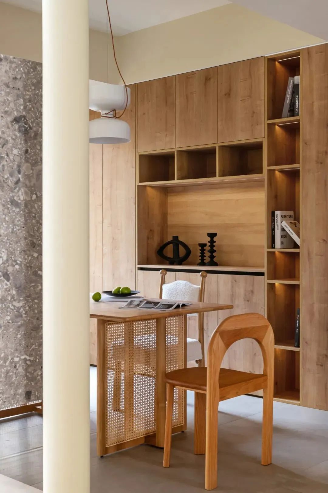 110㎡奶油原木，個性懸空電視墻設(shè)計，暖心治愈的原木空間！